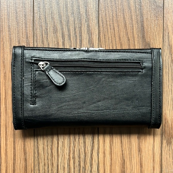 STEVE MADDEN Black and White Snake Print Women's Clutch - Picture 7 of 9